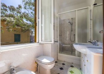 IMG_1523.jpg - Three-room apartment Via Ernesto Cabruna, hamlet Quinto Al Mare, Genova - photo 19