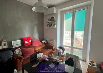 IMG-20250610-WA0021.jpg - Three-room apartment Via Baracca, Firenze (neighborhood Santa Maria Novella) - photo 7