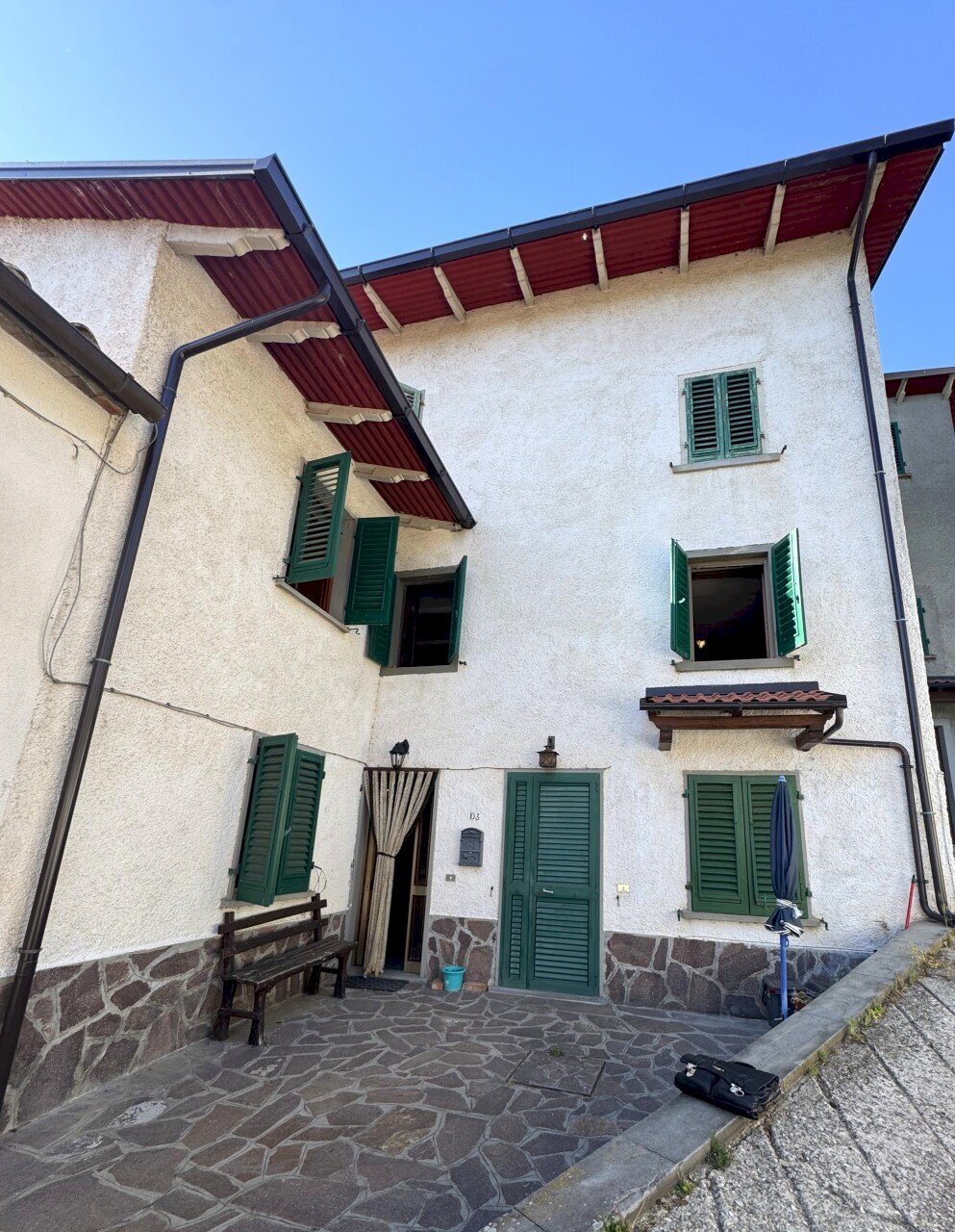 esterni - Terratetto - Terracielo località la Rocca, Vernio - foto 1