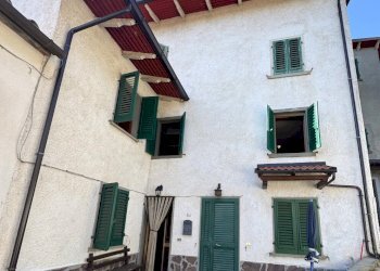 esterni - Terratetto - Terracielo località la Rocca, Vernio - foto 1