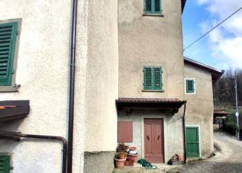 esterni - Terratetto - Terracielo località la Rocca, Vernio - foto 4