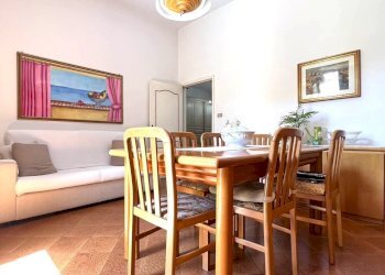 sala pranzo - Villa Via della Chiesa di Capezzana, Prato - foto 12