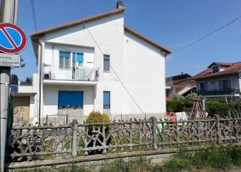 Facciata - Appartamento Via Fornaci 66, Settimo Torinese - foto 1