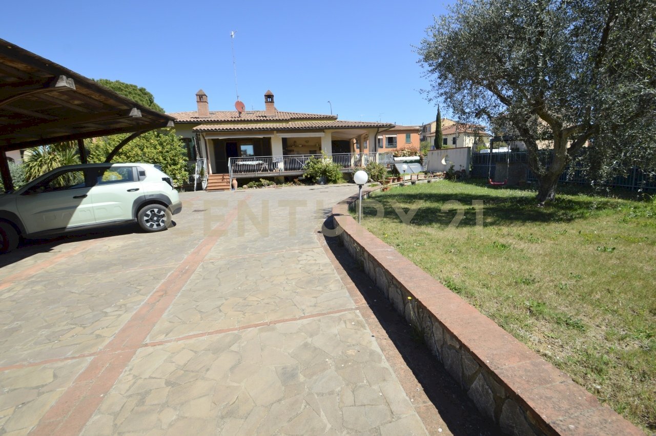 fullsizeoutput_1b20.jpeg - Villa Via Castiglionese 57/B, Grosseto - photo 1