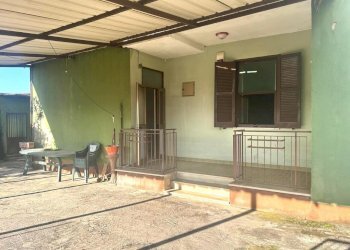 0ec38218-32f9-474d-bf00-4451b9705f82.jpg - Casa indipendente Terracina - foto 4