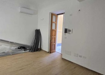 Vista Sala con Ingresso.jpeg - Semi-detached house Via IV Novembre 35, Sassari - photo 5