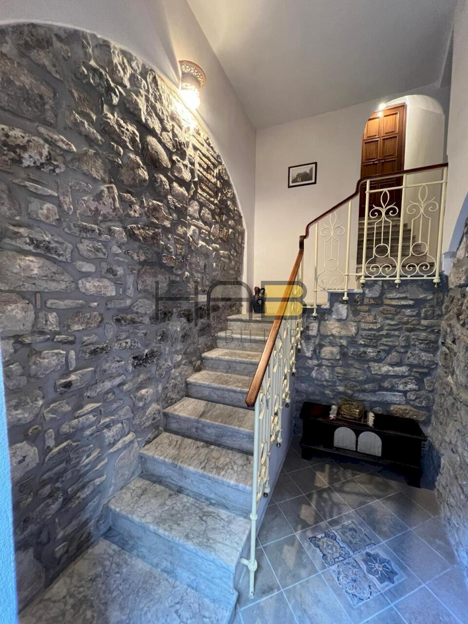 274408db-0566-4a97-ae6f-b306a294c941.jpg - Three-room apartment Via Vito Carvini, Erice - photo 1