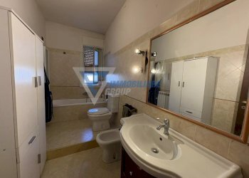 Three-room apartment Viale Tica, Siracusa - photo 11