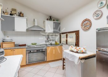 Portion of a house Budrio - photo 10