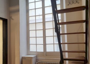One-room apartment Via San Bernardo, Genova - photo 1