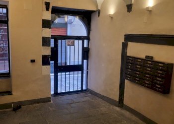 One-room apartment Via San Bernardo, Genova - photo 2