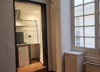 One-room apartment Via San Bernardo, Genova - photo 10
