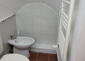 One-room apartment Via San Bernardo, Genova - photo 24