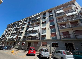 Three-room apartment Via Consolata, Settimo Torinese - photo 2