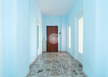 Three-room apartment Via roberto morandi, Druento - photo 2