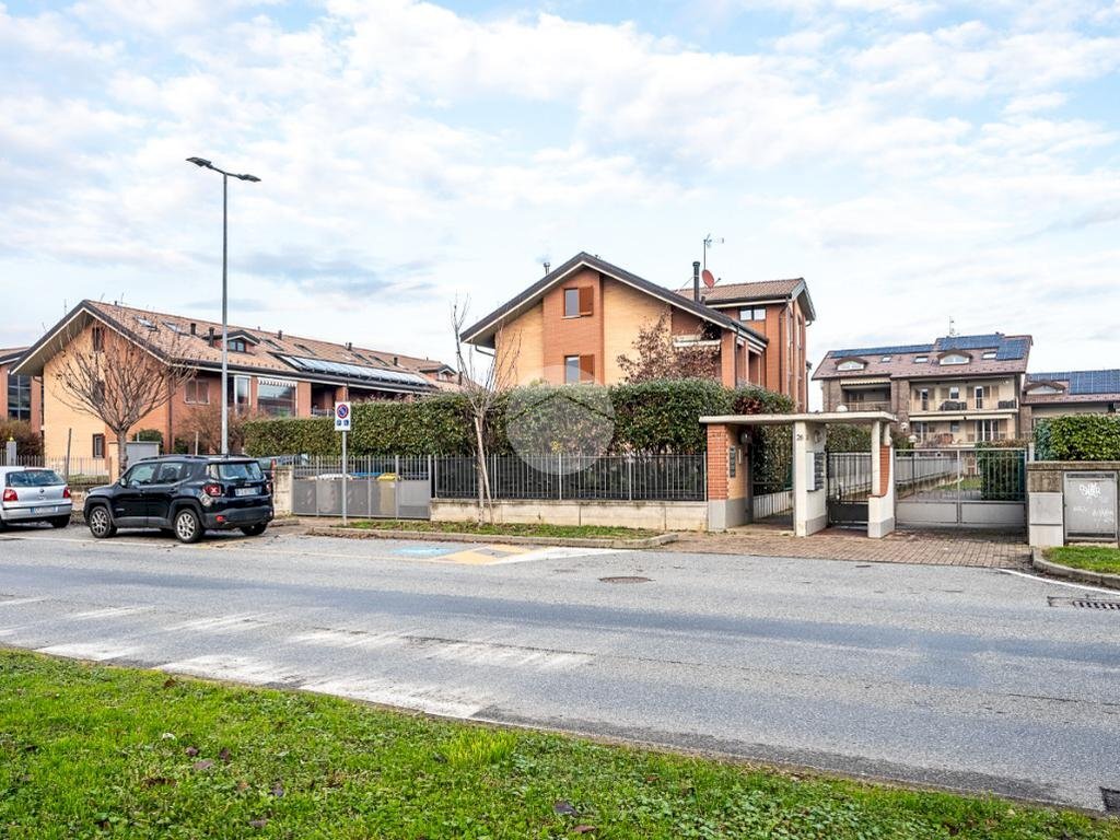 Apartment Via Aldo Moro, Pianezza - photo 1