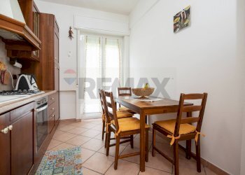 Two-room apartment Pontedecimo, Genova, Genova (neighborhood Pontedecimo) - photo 7
