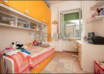 Two-room apartment Pontedecimo, Genova, Genova (neighborhood Pontedecimo) - photo 12