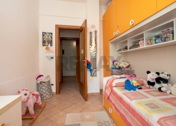 Two-room apartment Pontedecimo, Genova, Genova (neighborhood Pontedecimo) - photo 14