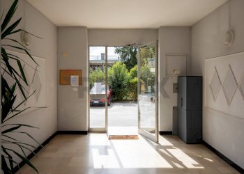 Two-room apartment Pontedecimo, Genova, Genova (neighborhood Pontedecimo) - photo 29