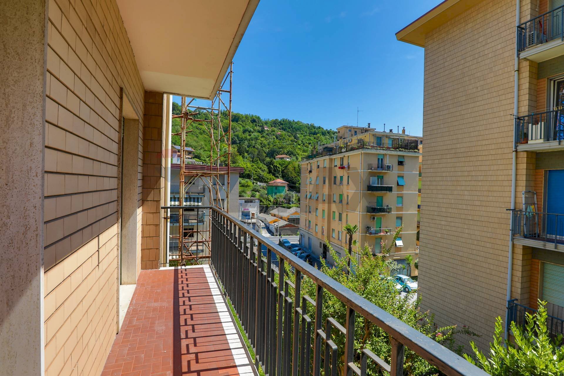 Four-room apartment Pontedecimo, Genova, Genova (neighborhood Pontedecimo) - photo 1