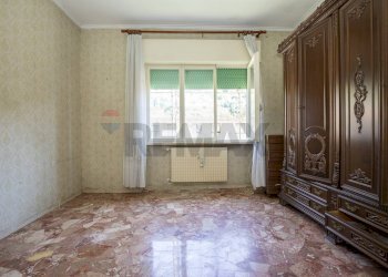 Four-room apartment Pontedecimo, Genova, Genova (neighborhood Pontedecimo) - photo 10