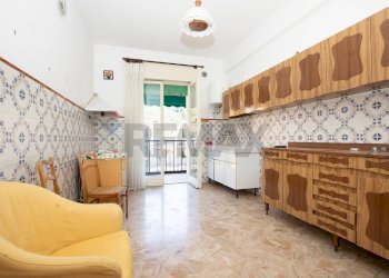 Four-room apartment Pontedecimo, Genova, Genova (neighborhood Pontedecimo) - photo 12