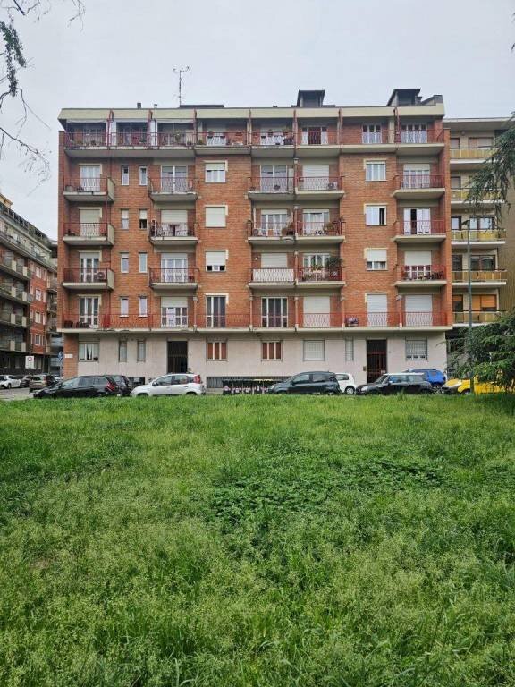 Trilocale Torino (zona Santa Rita) - foto 2