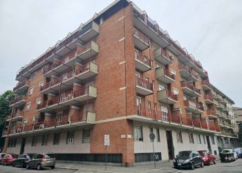 Trilocale Torino (zona Santa Rita) - foto 1