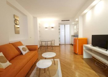 Bilocale Milano (zona Brera) - foto 1