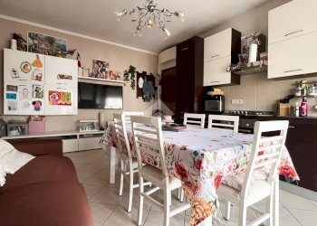 Three-room apartment Via Prov. Circonvallazione, Molinella - photo 2