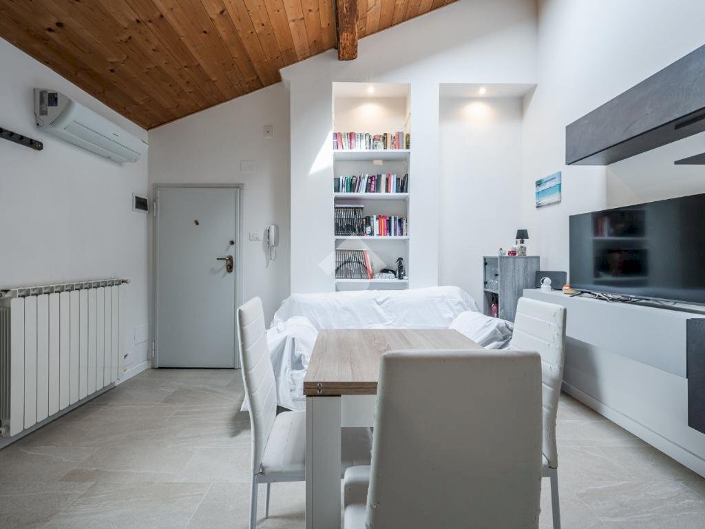 Three-room apartment Via delle Officine, Zola Predosa - photo 2