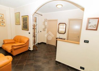 Two-room apartment Via Lombardore, Leini - photo 2