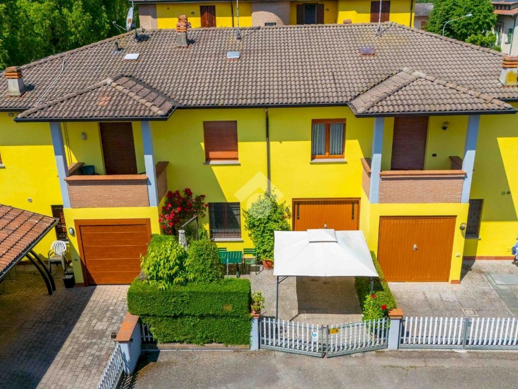 Villa a Schiera Via monsignor oscar romero, Cadelbosco di Sopra - foto 1