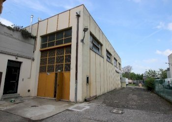 Capannone Calderara di Reno - foto 4