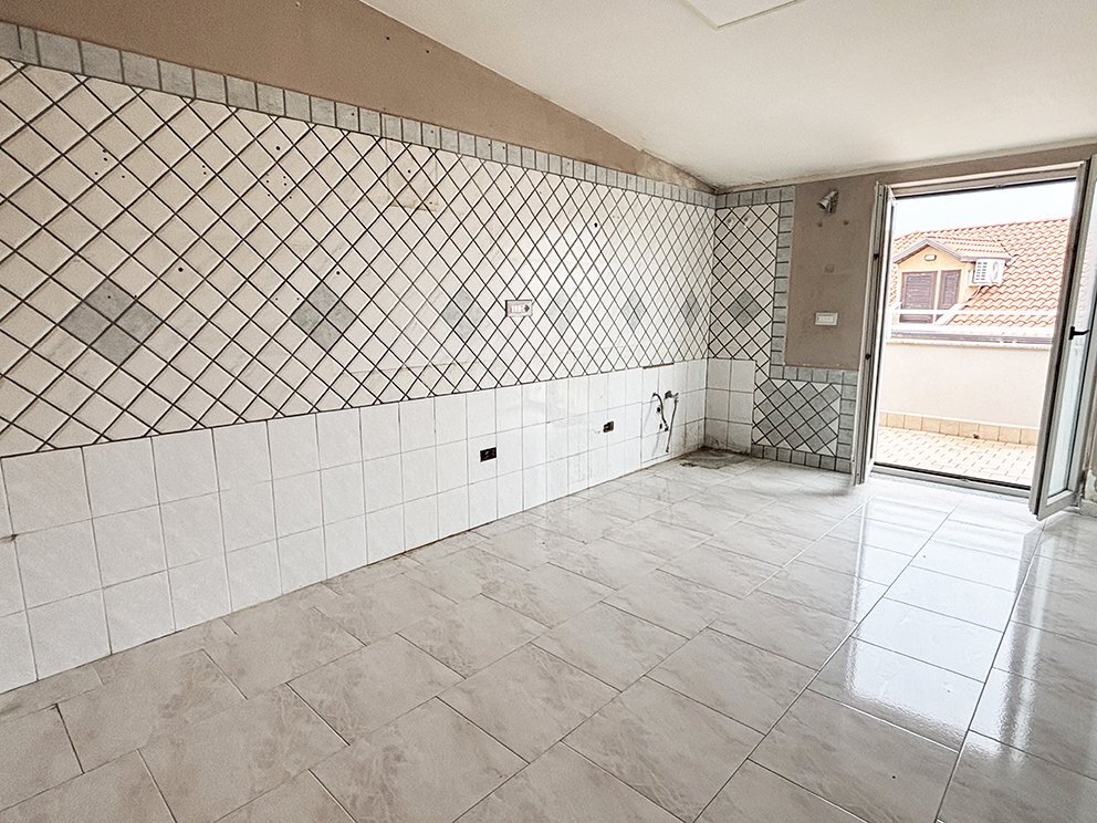Three-room apartment via Lago Patria, 114, Giugliano in Campania - photo 3
