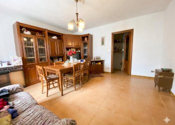 Casa indipendente Via Contrada Gelata, 26, Villar San Costanzo - foto 4