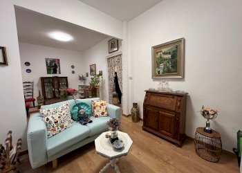 Four-room apartment VIA MERANO, Genova (neighborhood Sestri Ponente) - photo 3
