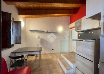 Two-room apartment Via Garigliano, Milano (neighborhood Isola) - photo 1
