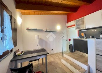 Two-room apartment Via Garigliano, Milano (neighborhood Isola) - photo 5