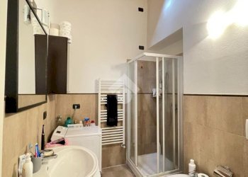 Two-room apartment Via Garigliano, Milano (neighborhood Isola) - photo 9