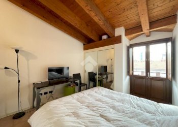 Two-room apartment Via Garigliano, Milano (neighborhood Isola) - photo 12
