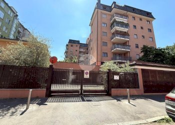 Three-room apartment Via Remo La Valle, Milano (neighborhood Giambellino) - photo 15