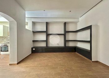 Two-room apartment Via Anton Giulio Barrili, Savona - photo 2