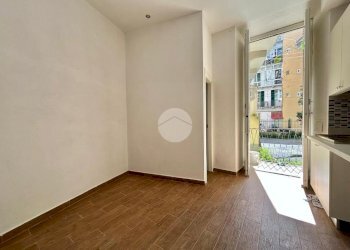 Two-room apartment Via Anton Giulio Barrili, Savona - photo 8