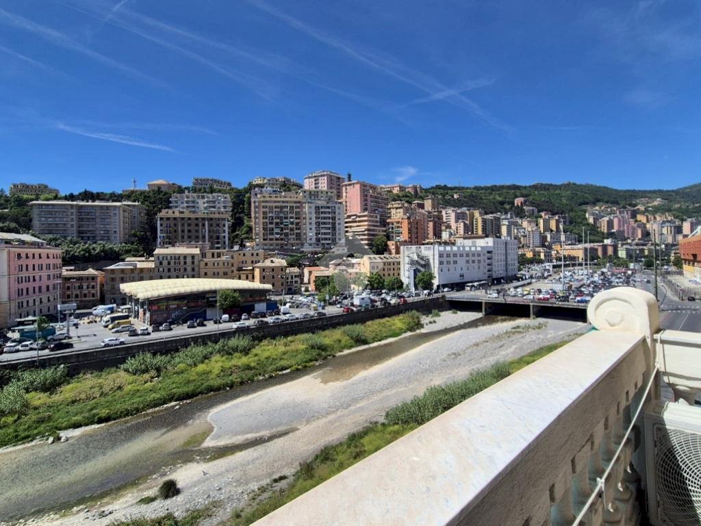 Three-room apartment Via del Piano, Genova (neighborhood Marassi) - photo 3