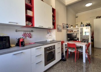 Three-room apartment Via del Piano, Genova (neighborhood Marassi) - photo 4