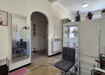 Three-room apartment Via del Piano, Genova (neighborhood Marassi) - photo 6