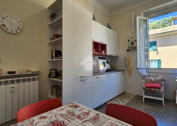 Three-room apartment Via del Piano, Genova (neighborhood Marassi) - photo 8
