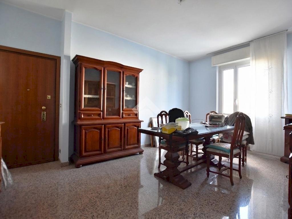 Three-room apartment Via Andrea del Castagno, Pioltello - photo 1
